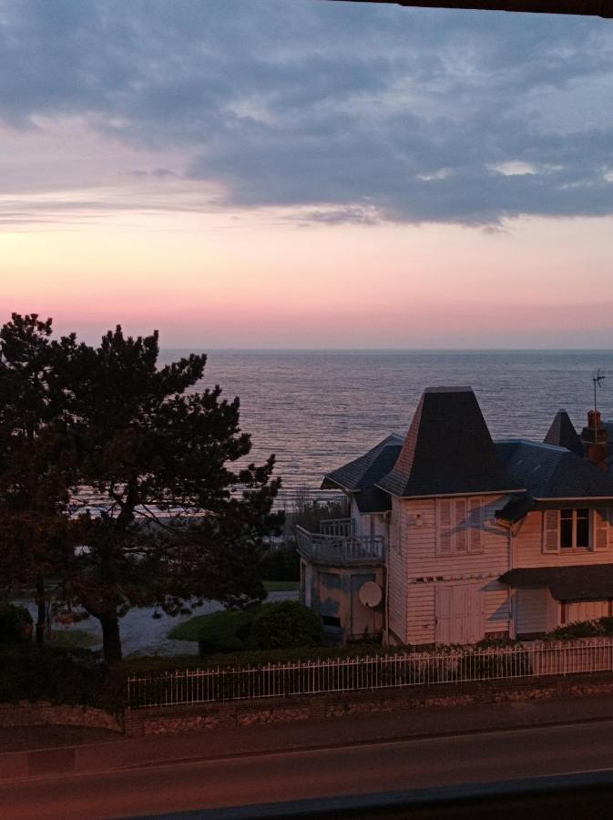 Le Cottage Vue Mer Bénerville-sur-Mer Exterior foto